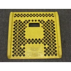 MAGLINER YELLOW PLASTIC CURB RAMP, 27