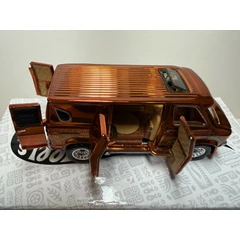 Hot Wheels Collectors RLC Exclusive ‘70s Dodge Tradesman Van